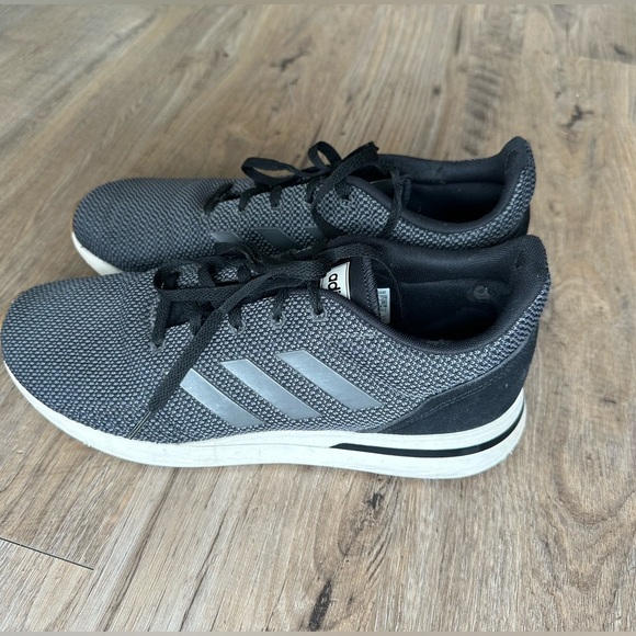 Adidas Running shoes - Picture 1 of 5